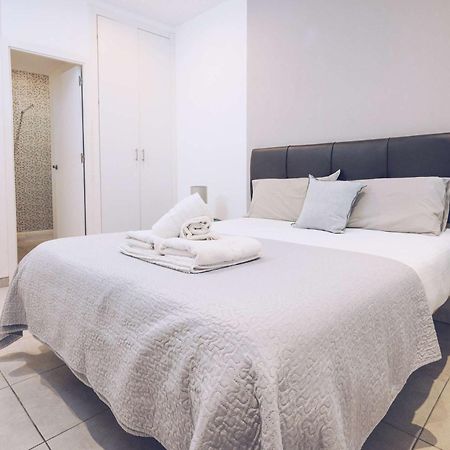 Ferienwohnung 2Br In The Zoko Contemporary And Convenient Gibraltar Exterior foto