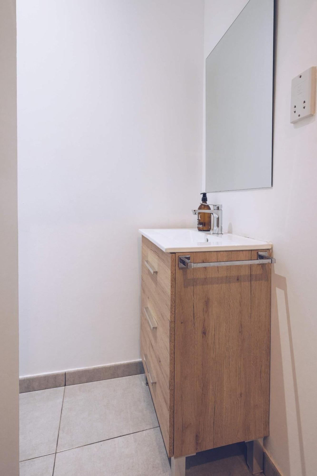 Ferienwohnung 2Br In The Zoko Contemporary And Convenient Gibraltar Exterior foto